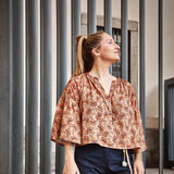 Okinawa mujer de costura de la mujer blusa y vestido
