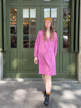 Okinawa mujer de costura de la mujer blusa y vestido