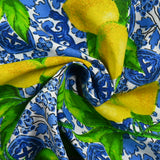 Polycoton imprimé citrons et Azulejos fond blanc