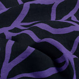 Otomano viscosa panqueque estampado espagueti de fondo negro púrpura