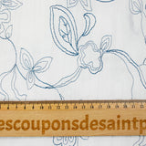 Polycoton froissé et brodé fleurs bleu pétrole