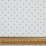 Piqué de coton imprimé pois bleu fond blanc
