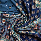 Satin polyester imprimé patchwork et cachemire canard fond bleu marine