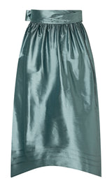 Patron Burda n°5625 : Ensemble costume traditionnel