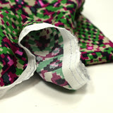 Twill de viscose satin imprimé association vert et fuchsia