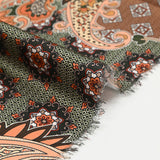 Satin polyester imprimé patchwork et cachemire marron fond kaki