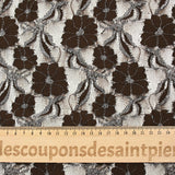 Dentelle polyester Martha métallisé argent fond marron