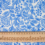 Double gaze imprimée fleurs bleue fond écru
