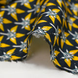 Doublure twill de viscose imprimé graphique jaune fond bleu nuit