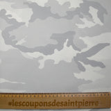 Sergé de coton élasthanne camouflage gris fond blanc