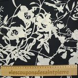Coton tissé aspect lin imprimé ombre florale fond bleu nuit