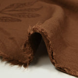 Crepe de viscosa Lily bordado follaje marrón avellana