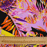 Viscose imprimée jungle jaune et violet fond noir