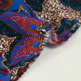 Viscose imprimée Salsa de fleurs lie de vin fond bleu
