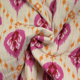 Double gaze matelassée double face indien Gurugram rose fond écru au mètre