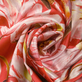 Satin de soie imprimé tulipes sauvages fond rouge corail