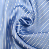 Satin de polyviscose tissé-teint rayé fond bleu ciel