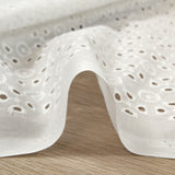 Broderie anglaise Saoirse blanc cassé
