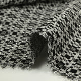 Maille Milano polyester Lurex carré graphique noir et blanc