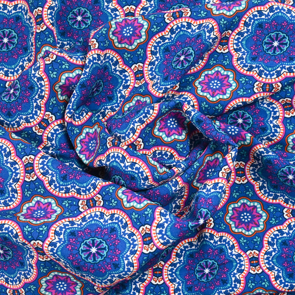 Printed viscose Rosette Blue background