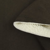 Bombardier sueco con oveja marrón oscuro