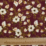 Coton imprimé fleurs d'Anna fond lie de vin