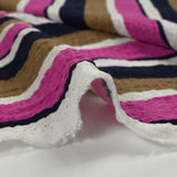 Viscose gaufrée imprimée rayée magenta, taupe et marine