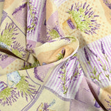 Polycoton imprimé lavande fond beige