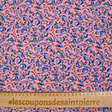 Viscose imprimée rêve botanique fond fraise glacé