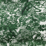 Satin de soie imprimé dans la jungle vert fond blanc