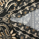 Satin polyester imprimé frise et baroque fond noir