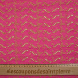 Beige scalloped English embroidery Éléonore fuchsia background