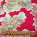 Crépon de viscose imprimé pivoine élégante fond framboise