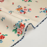 Satin polyester fin imprimé bouquet de roses fond écru