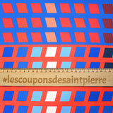 Gabardine de polyester imprimée grand carré fond rouge