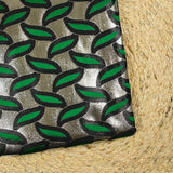 jacquard-lame-feuillage-vert-fond-dore