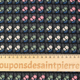 Crêpe georgette imprimé carré de fleurs fond noir