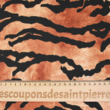 Crêpe satiné de polyester tigre noir fond marron