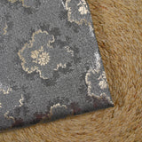 Brocart argenté ombres florales beiges