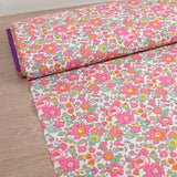 Coton liberty ® Betsy rose et vert au mètre