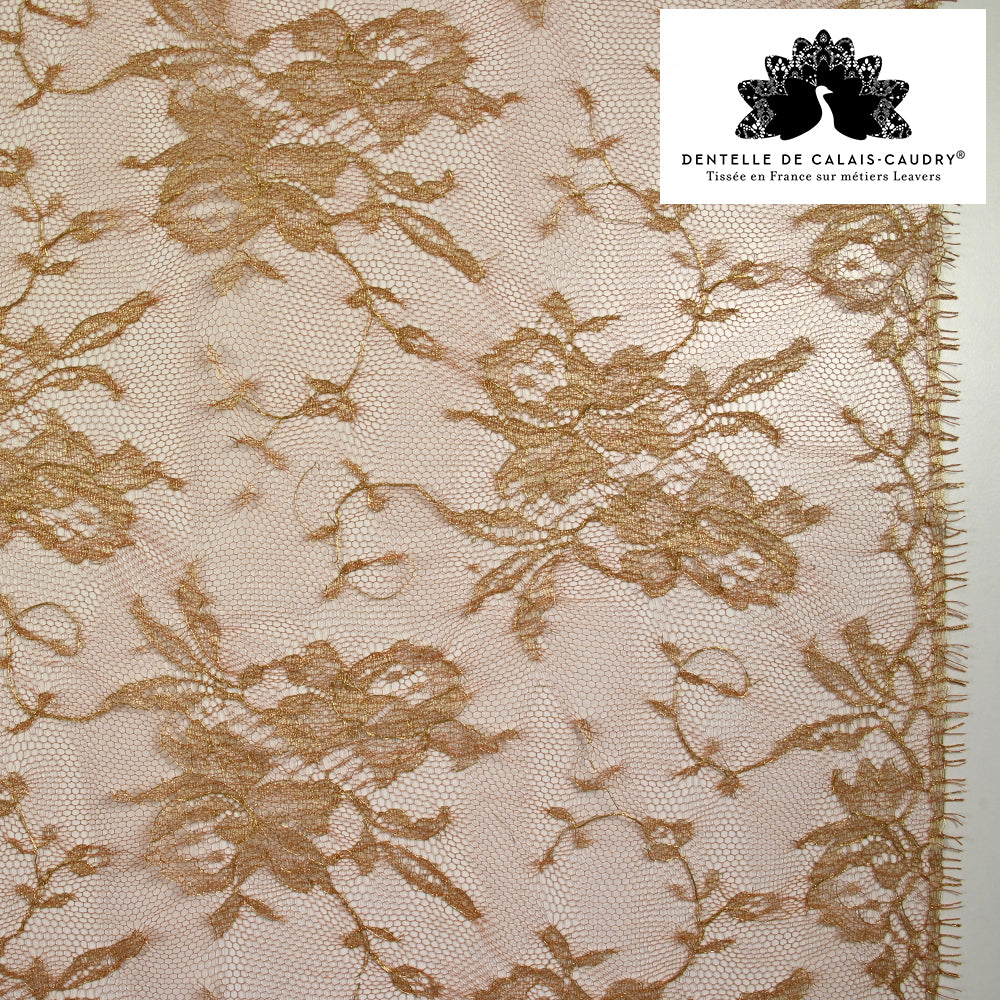 Cinq anciens longs coupons dentelle de Calais noire Cinq anciens longs coupons dentelle de Calais noire