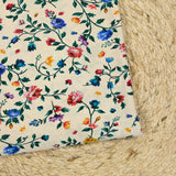 Maille de viscose imprimée petites fleurs champêtres fond beige