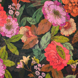 Mousseline crinkle imprimée grande fleur rouge, orange et violet fond noir