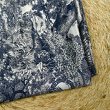Satin de soie imprimé dans la jungle marine fond blanc