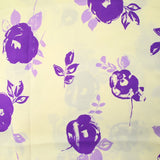 Satin de viscose imprimé fleur violette fond écru
