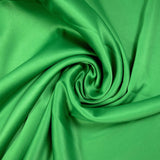 Crêpe satin polyester vert brillant