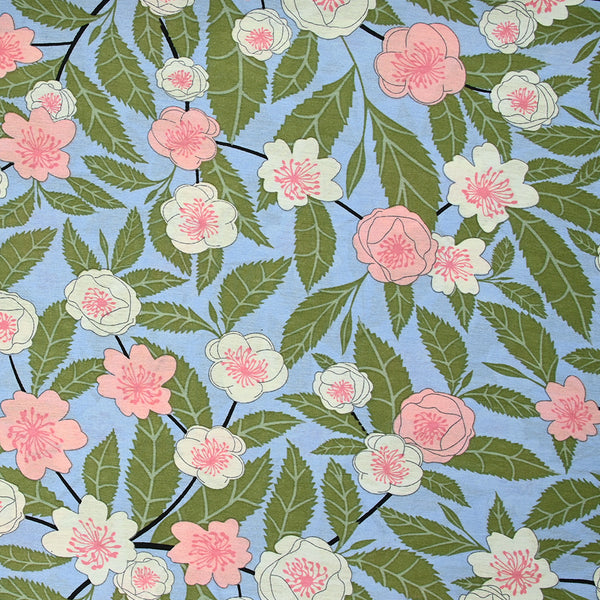 Viscose imprimée légère fleurs de cerisier fond bleu ciel