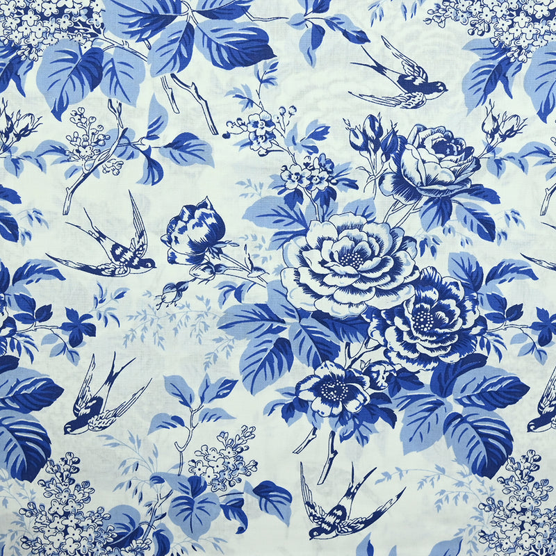 Popeline de coton imprimée fleurs et oiseaux bleu fond blanc