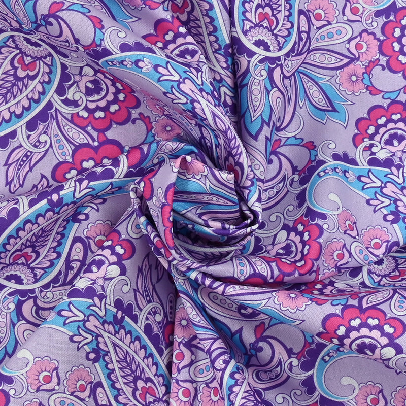 Coton imprimé cachemire fleuri fond violet