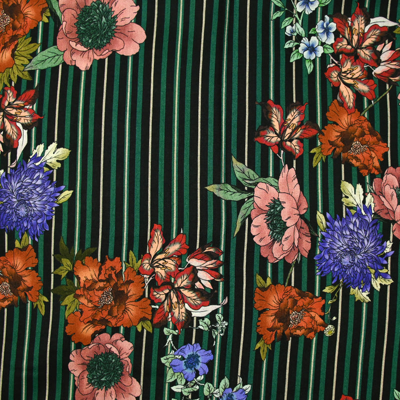Jersey de viscose imprimé rayé vert et noir avec des fleurs